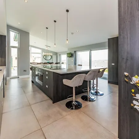 Lejlighed River Views,kinsale, Hosted By Exquisite Homes, Sleeps 26