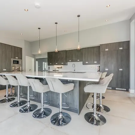 River Views,kinsale, Hosted By Exquisite Homes, Sleeps 26 Lejlighed *